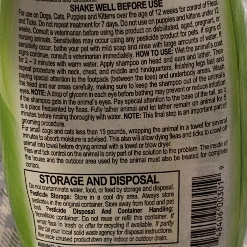 Flea & Tick Dog Shampoo - Green